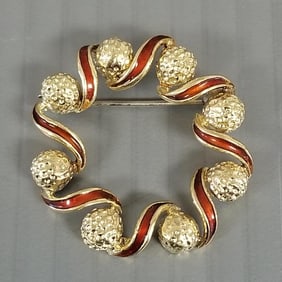 18k gold & red enamel Italian brooch - 10.4 grams, 1 1/4" diameter