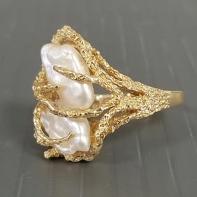 14k textured gold ring s/w 2 baroque pearls - 10.7 grams, ring size approx. 9, approx. 15mm pearls
