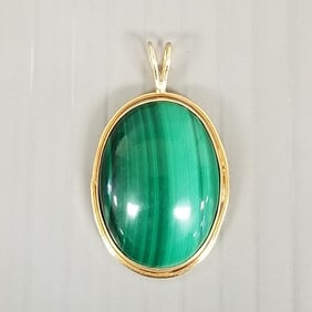 Tested 14k gold & malachite cabochon pendant - 8.6 grams, 1 3/8" total length