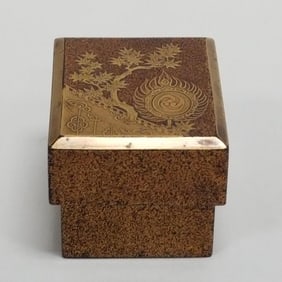 Small antique lacquer box- 1 3/8"H 1 1/2"W 1 7/8"D