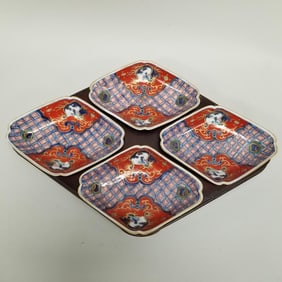 Set 4 signed Imari lozenge shaped dishes on fitted wood stand with dragon motif- assembled- 7 1/4"H