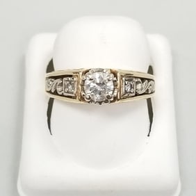 14K gold cathedral style ring set with 0.47 carat natural diamond & 2 side diamonds- 7.4 grams, size