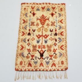 Vintage Rya style hooked rug / wall hanging- 30"H 42"L