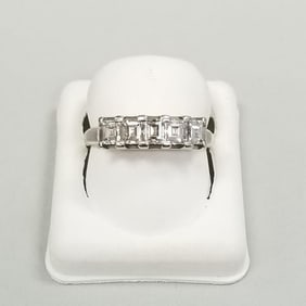 Vintage platinum ring set with 1.15 tcw natural square cut diamonds- 4.8 grams, size 7