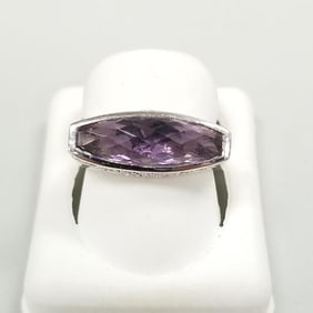 18K white gold modern design ring set with diamonds & faceted amethyst, 6.6 grams, size 5