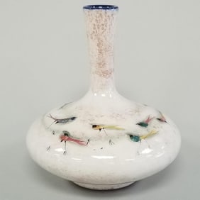 Pillin art pottery vase decorated w/ birds (crazing) 6"H 5 1/2"D