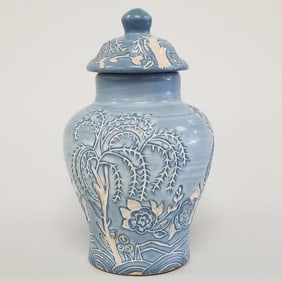 University of North Dakota (UND) School of Mines rare covered jar Sgraffito signed Tobiason- 8"H 4