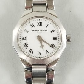 Baume & Mercier ladies Riviera stainless steel wristwatch, quartz movement- 6 1/2" interior