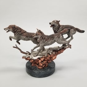 K. Cantrell Ltd. Ed. mixed media bronze wolf sculpture "Yellowstone Bound" AP/600 on stone base 21