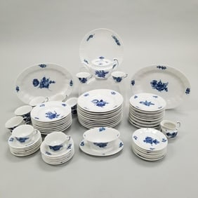 Lg set Royal Copenhagen angular Blue Flower dinnerware incl teapot , trays, gravy, & 1 Juliane Marie