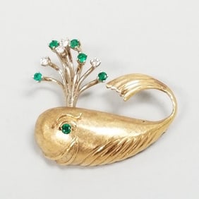 Vintage 14K gold, diamond & emerald whale pin: 11.2 grams, 1 3/8"L