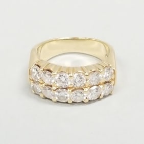 14K gold ring set with 12 diamonds: 8.6g, sz 6 1/4 approx. 3.5 mm diamonds
