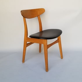 Hans Wegner oak side chair- 29 3/4"H 20 1/4"W 18"D