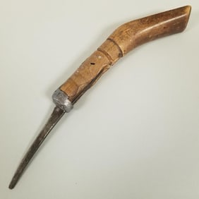Antique crooked knife signed G.M.- 10"L total