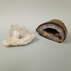 2 crystal & geode rock specimens- 12 lbs total weight, 7 1/2" x 6 1/2" x 4 1/2" larger