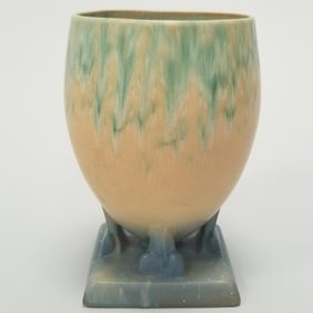 Roseville Futura ostrich egg vase: 460-7 - 7 1/2"H