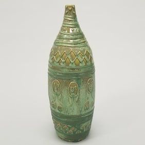 Red Wing pottery vase: designed by Charles Murphy M-3013 - 14 1/2"H