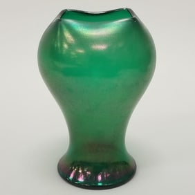 Vintage Loetz (?) green art glass vase: 8 1/2"H