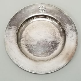 Vintage hand wrought sterling silver small tray: F. Novick, Chicago- 11 troy oz. 8" diameter