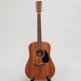 Martin D-25K acoustic guitar serial #425866 with case (as seen- strap button through back) 44"L 17