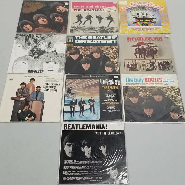 10 vintage Beatles record albums incl foreign pressings: Rubber Soul, Twist  and Shout, Greatest, (1 of 12)