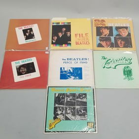 7 vintage Beatles albums incl some foreign press: Broadcasts, File Under, Peace of Mind, Twickenham