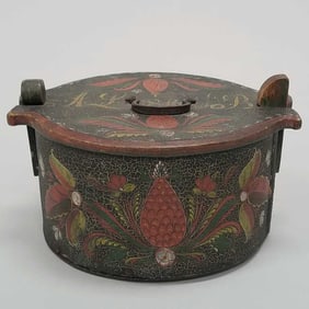 Antique rosemaled bentwood tine box- dated 1811- 6 3/4"H 10 1/2"W 9"D