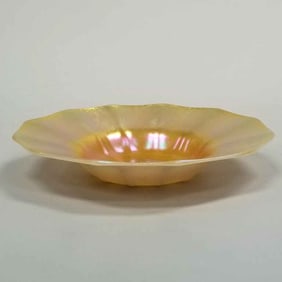 Steuben gold Aurene calcite art glass shallow bowl/ dish- 1 1/8"H 6 1/2"D