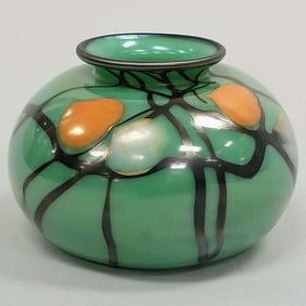 Orient & Flume signed hearts & vines art glass vase- 4 1/2"H 6 1/4"D