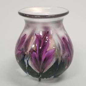 Daniel Lotton signed & dated 2013 art glass vase with flowers- 6"H