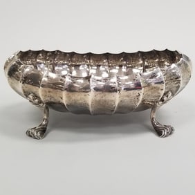 Buccellati Italy hammered sterling silver footed bowl- 20 troy oz. - approx. 3 3/4"H 9 1/2"W 7 1/4"D