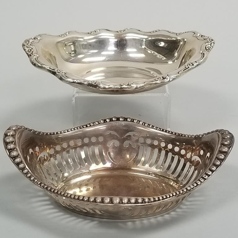 2 sterling silver oval bowls- 1 pierced- 6 1/2 troy oz total (1 inscribed in base) 2 1/2"H 7 1/2"W: 2 sterling silver oval bowls- 1 pierced- 6 1/2 troy oz total (1 inscribed in base) 2 1/2"H 7 1/2"W larger