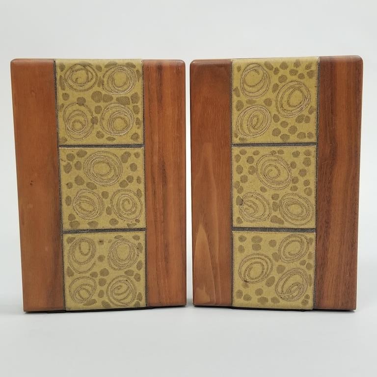 Gordon & Jane Martz pottery & wood bookends with swirl design- unmarked- 7 1/2"H 5"W 4 1/4"D: Gordon & Jane Martz pottery & wood bookends with swirl design- unmarked- 7 1/2"H 5"W 4 1/4"D