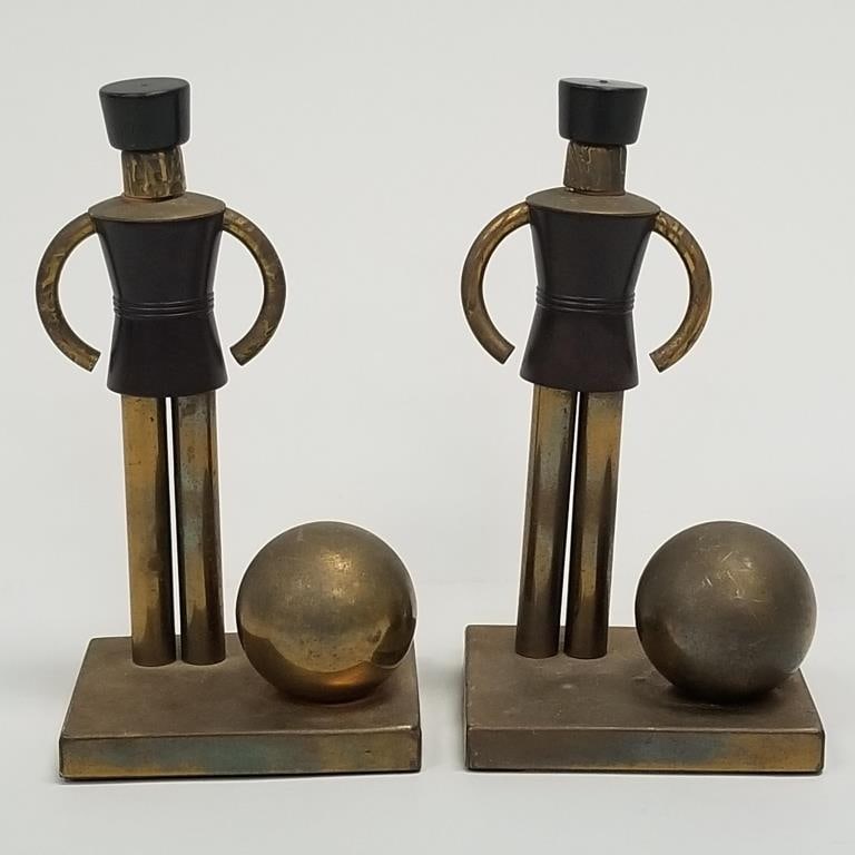 Pair Walter Von Nessen for Chase Brass & Copper Co. Art Deco "Sentinel" bookends (finish wear) 7"H 3: Pair Walter Von Nessen for Chase Brass & Copper Co. Art Deco "Sentinel" bookends (finish wear) 7"H 3 3/16"W 3 1/8"D