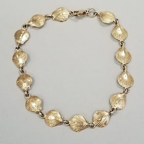 14K gold shell motif bracelet- 6.4g; 7 1/2"L