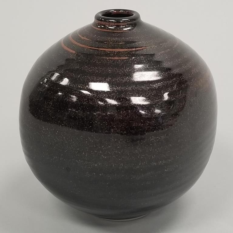 Otto & Vivika Heino vase with metallic flake glaze 6"H 5"D (1 of 9)
