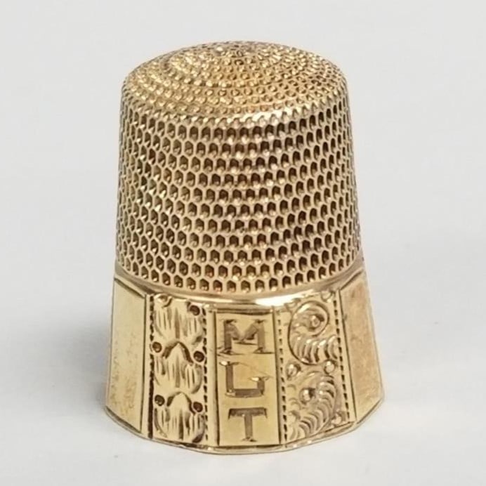 14k gold thimble: 4.4 grams (1 of 8)