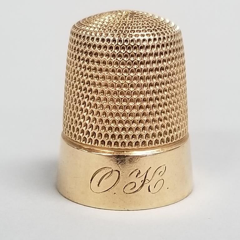 14k gold thimble monogrammed "O.K.": 5.5 grams (1 of 7)