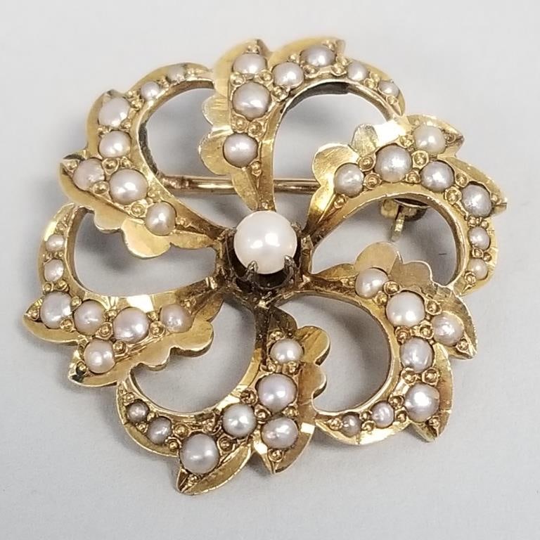 10k gold & split pearl swirl pin- 3.2 grams, 1" (unmarked tested 10k): 10k gold & split pearl swirl pin- 3.2 grams, 1" (unmarked tested 10k)