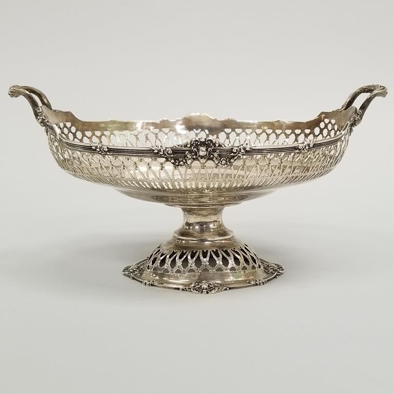 Sterling silver footed basket with handles- E.A. Brown Co.- approx. 22 toz- 6 5/8"H 12 3/4"W 8"D: Sterling silver footed basket with handles- E.A. Brown Co.- approx. 22 toz- 6 5/8"H 12 3/4"W 8"D