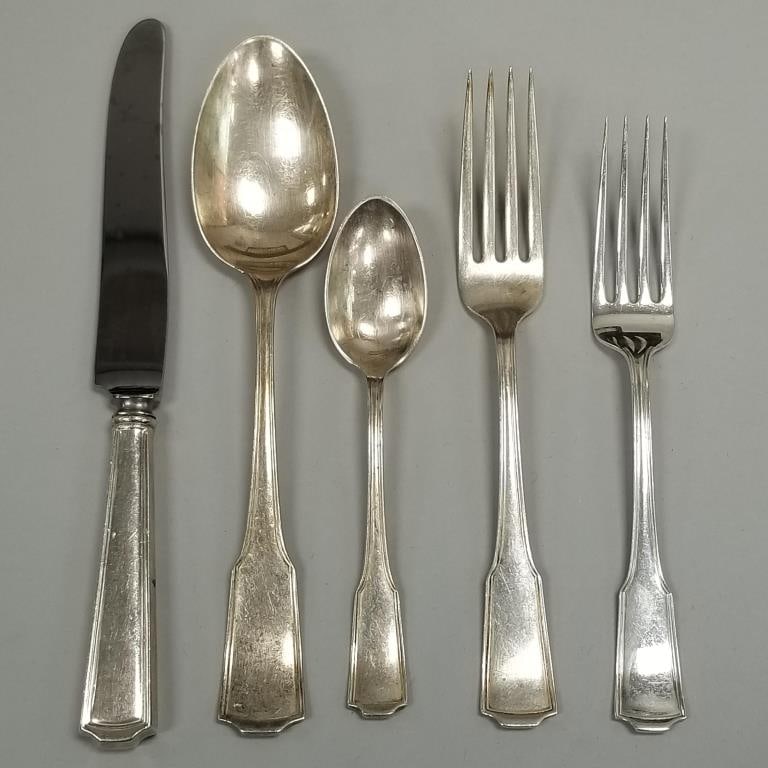 51 pcs Frank Smith American Chippendale sterling silver flatware & 7 pieces misc. sterling flatware-: 51 pcs Frank Smith American Chippendale sterling silver flatware & 7 pieces misc. sterling flatware- 58 toz total