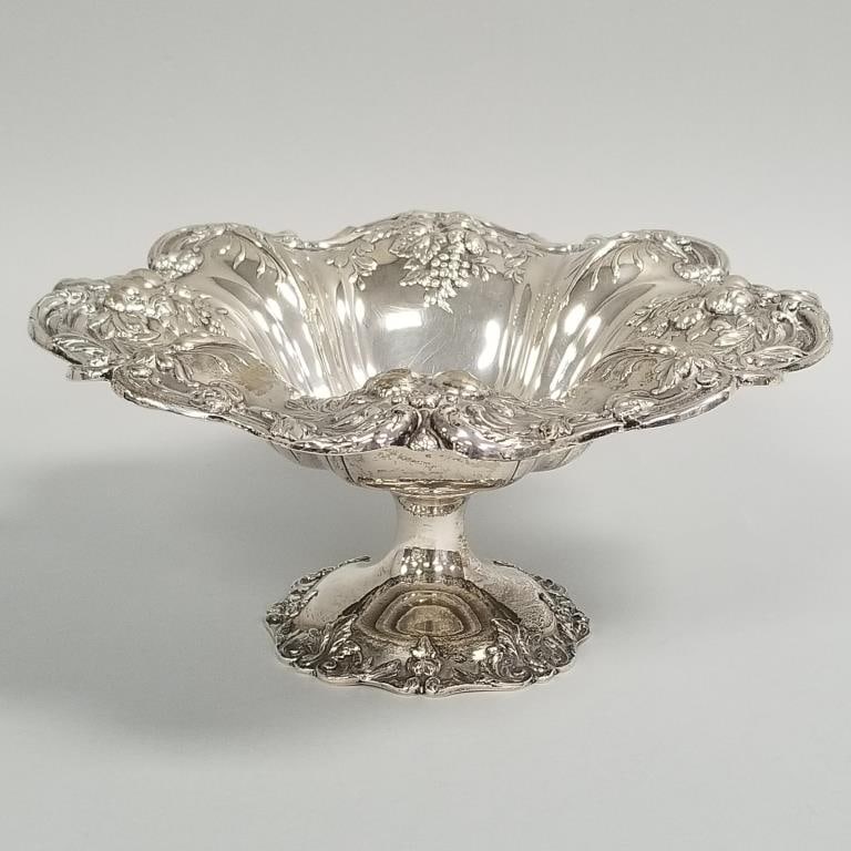 Reed & Barton Francis I sterling silver centerpiece bowl- 26 toz; 5 1/4"H 11 1/2"D: Reed & Barton Francis I sterling silver centerpiece bowl- 26 toz; 5 1/4"H 11 1/2"D