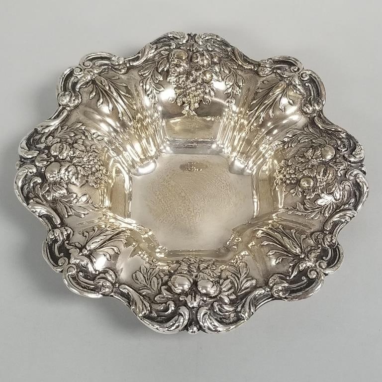 Reed & Barton Francis I sterling silver bowl- 9 toz; 1 3/4"H 8"D (1 of 10)