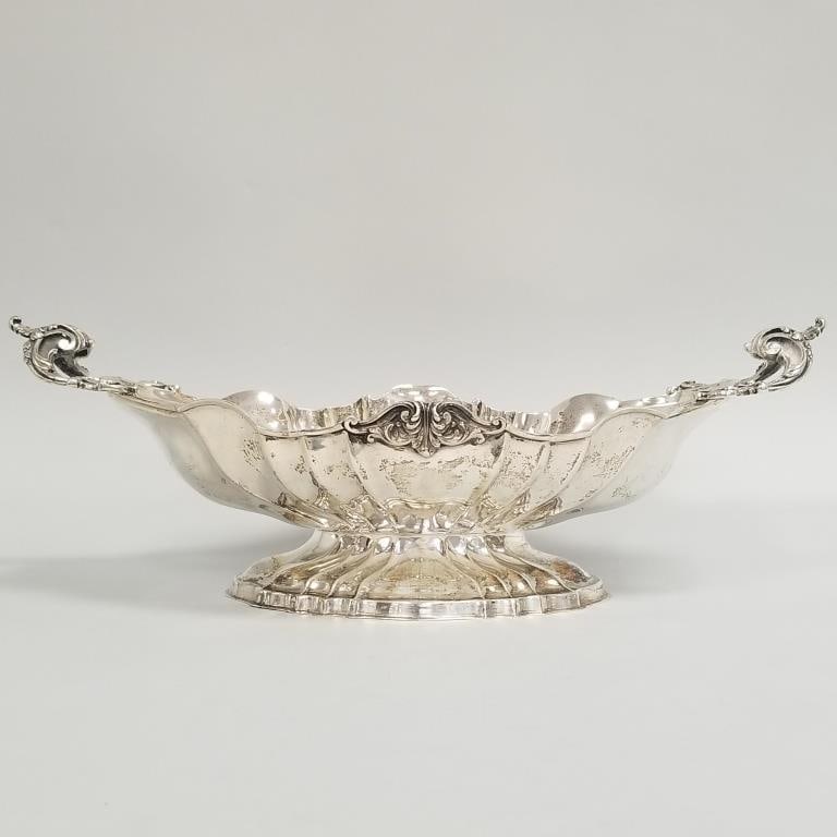 Large 800 silver footed centerpiece bowl with handles- 29 toz, 6 1/4"H 18 1/4"W 9 1/4"D: Large 800 silver footed centerpiece bowl with handles- 29 toz, 6 1/4"H 18 1/4"W 9 1/4"D