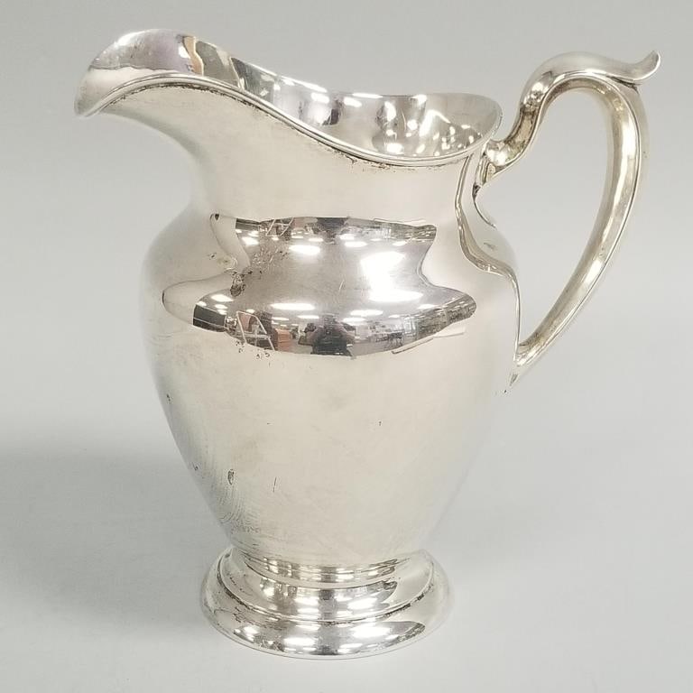 Gorham sterling silver 4 1/2 pint pitcher- 21 toz; 8 7/8"H 5 1/2"D: Gorham sterling silver 4 1/2 pint pitcher- 21 toz; 8 7/8"H 5 1/2"D