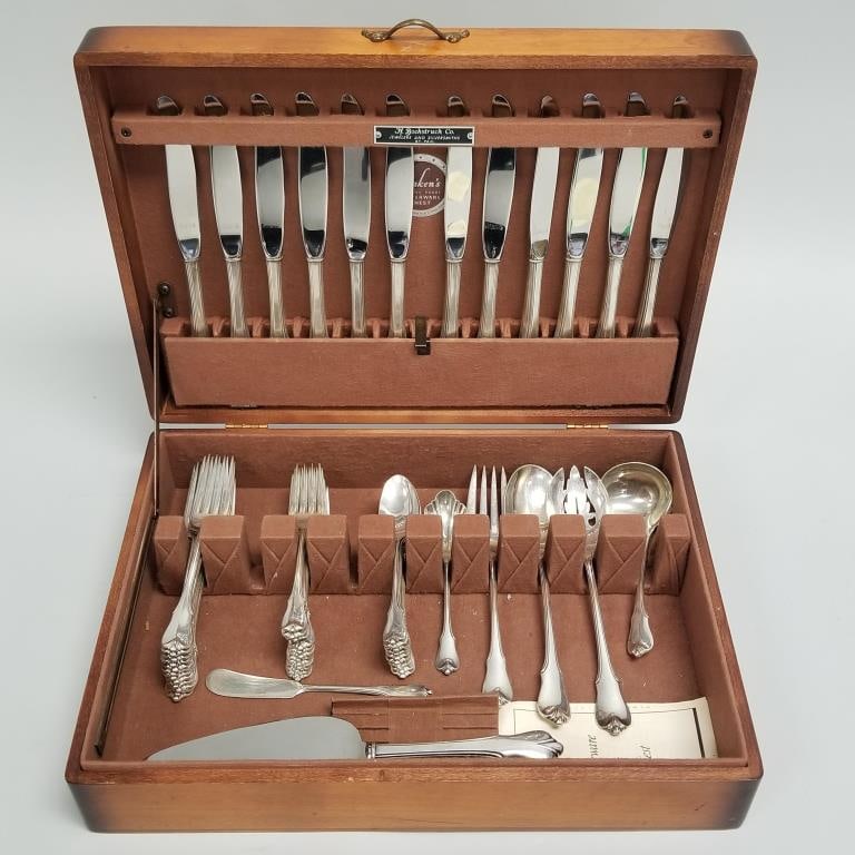 55 pieces Wallace Grand Colonial sterling silver flatware- 61 toz total- with a wood chest- 14 1/4"H: 55 pieces Wallace Grand Colonial sterling silver flatware- 61 toz total- with a wood chest- 14 1/4"H 16"W 11 1/2"H