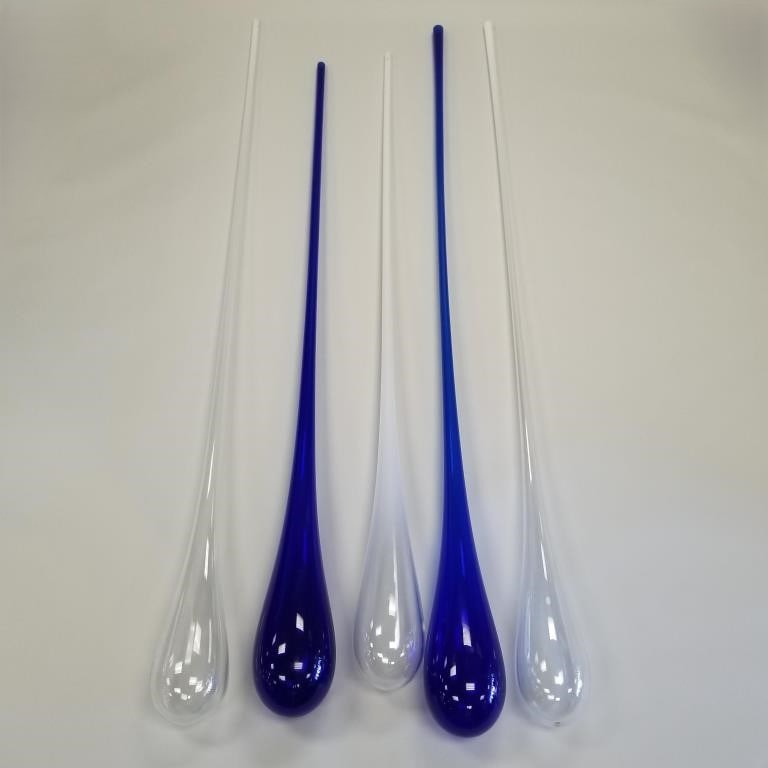 5 monumental hand blown glass hanging pendants/ sculpture (No mounting hardware) 9 Feet High x 9: 5 monumental hand blown glass hanging pendants/ sculpture (No mounting hardware) 9 Feet High x 9 Inches Diameter largest *Shipping: Must be Arranged by Buyer at Your Own Risk*