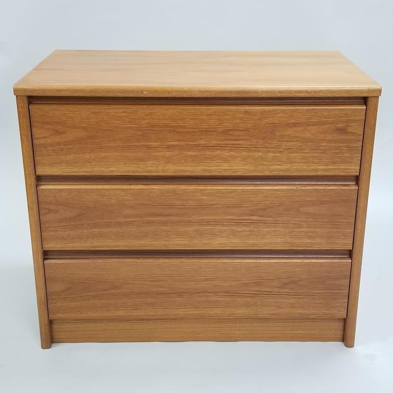 Teak 3 drawer cabinet/ dresser- 28 3/4"H 33 7/8"W 20"D: Teak 3 drawer cabinet/ dresser- 28 3/4"H 33 7/8"W 20"D