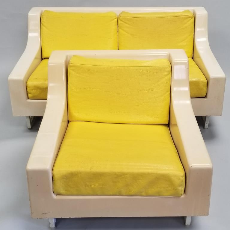 Homecrest fiberglass mid-century sofa & chair with yellow cushions (as seen) 26 3/4"H 55 3/4"W 34 (1 of 17)