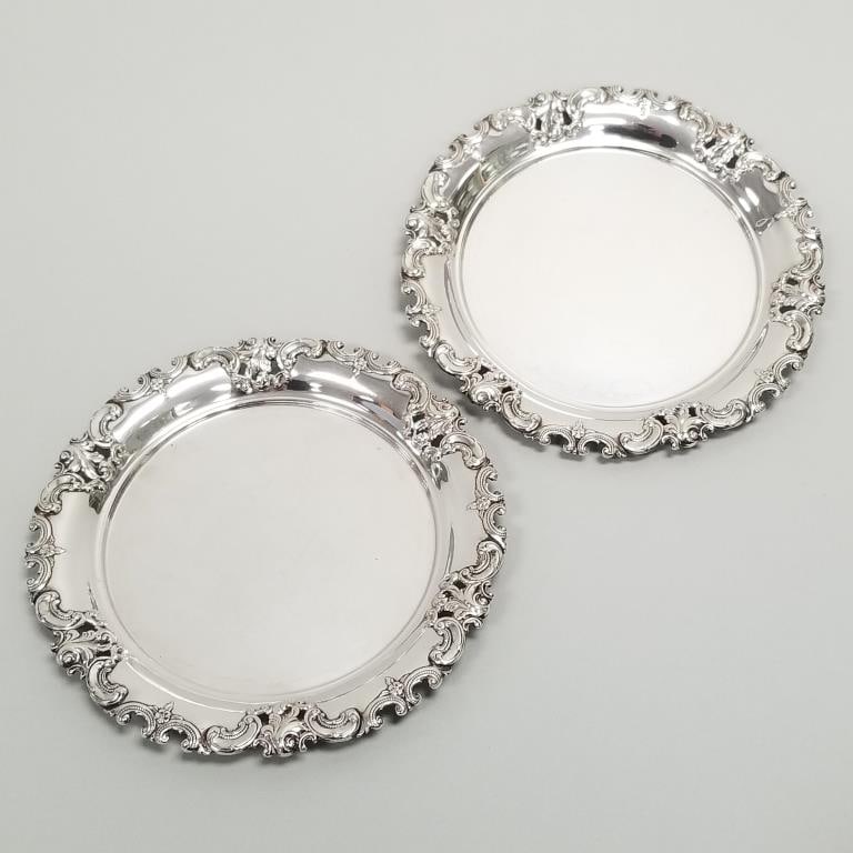 2 Wallace Grand Baroque sterling silver dishes- 6 toz total; 6"D: 2 Wallace Grand Baroque sterling silver dishes- 6 toz total; 6"D